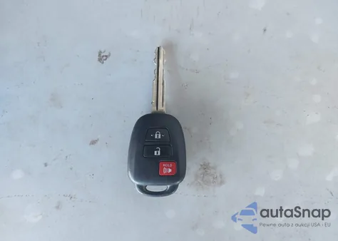 2017 Toyota Rav4 Le z USA, uszkodzony, nr VIN JTMZFREV7HJ111486